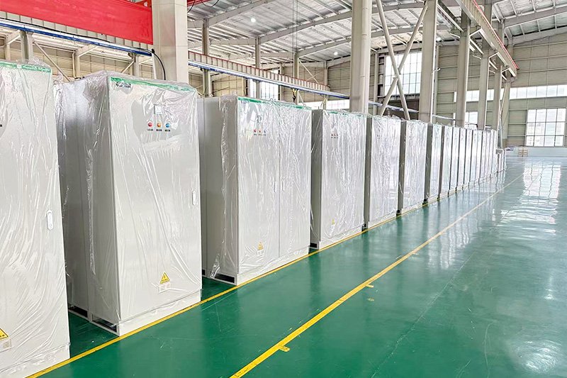 What Safety Standards Must Paralleling Switchgears Comply With