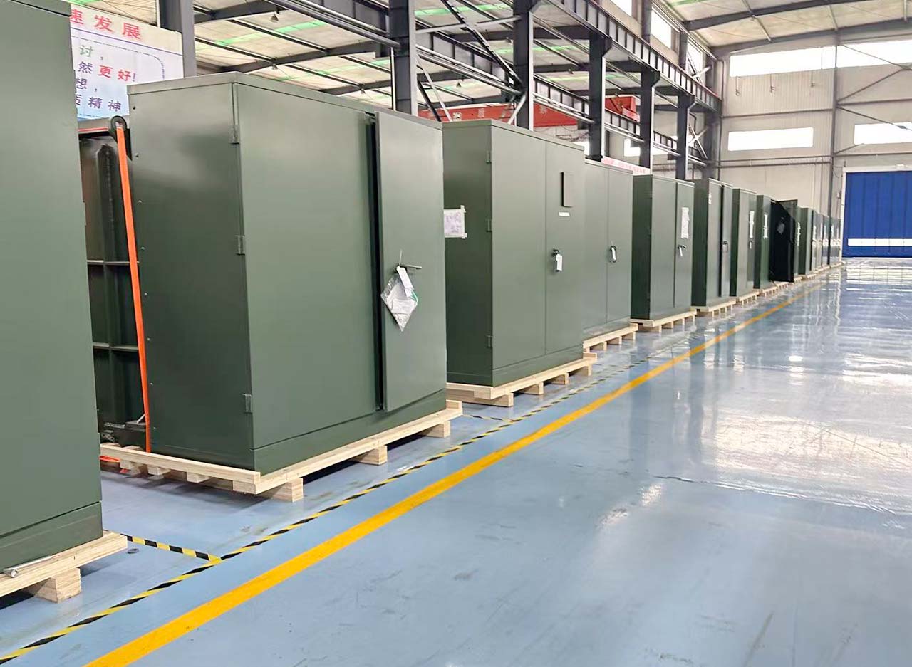 Pole-Mounted vs Pad-Mounted