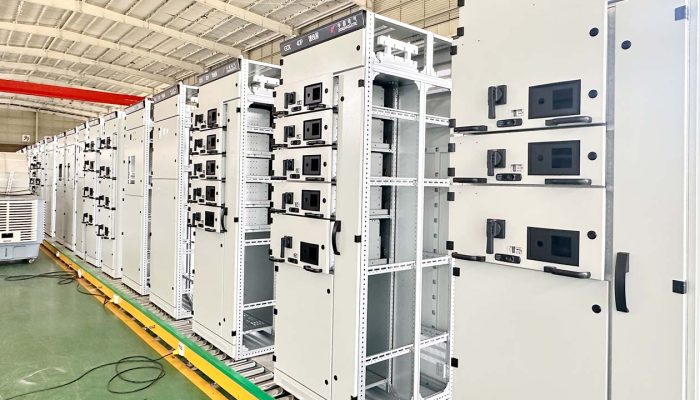 Switchgear vs Switchboard in Power Distribution Systems