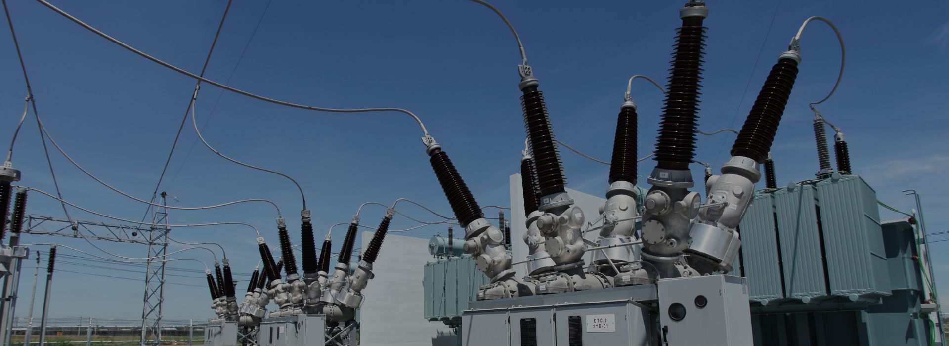 Dead Tank Circuit Breaker