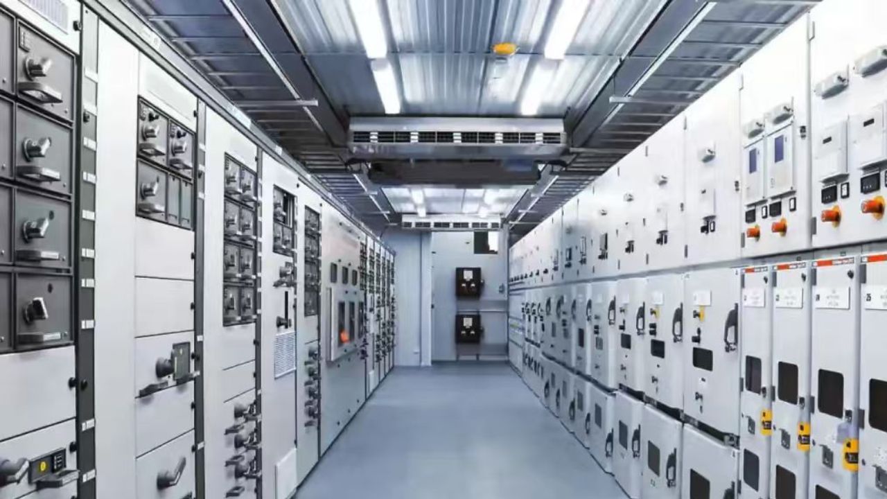 What is a Gas Insulated Switchgear